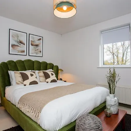 The Sparkford Gardens - Lovely 2Bdr With Balcony London Exterior photo