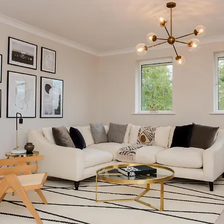 The Sparkford Gardens - Lovely 2Bdr With Balcony London Exterior photo
