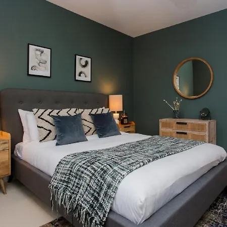 The Sparkford Gardens - Lovely 2Bdr With Balcony London Exterior photo